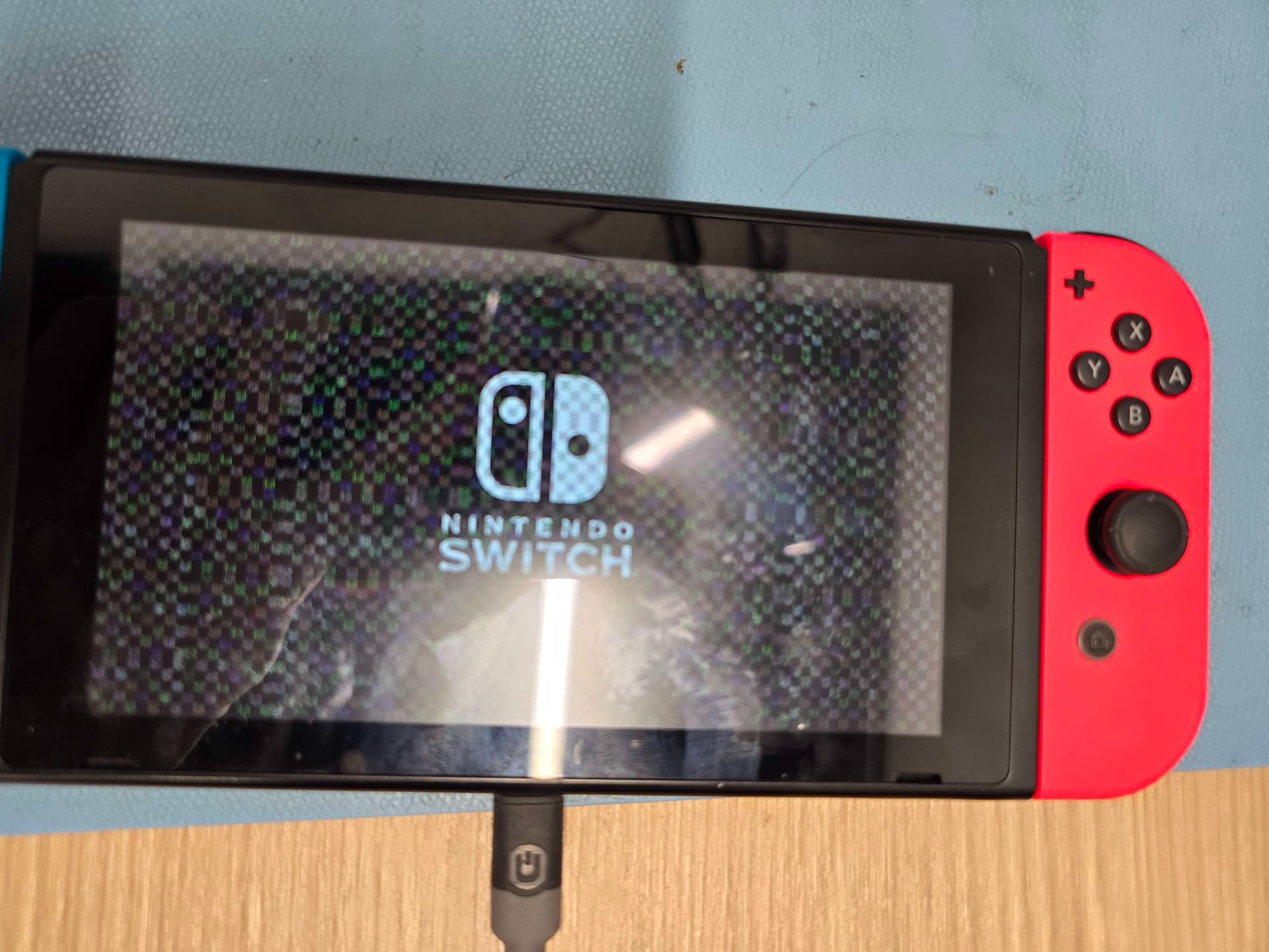 Switch Distorted Screen Doesn't Boot - Nintendo Switch