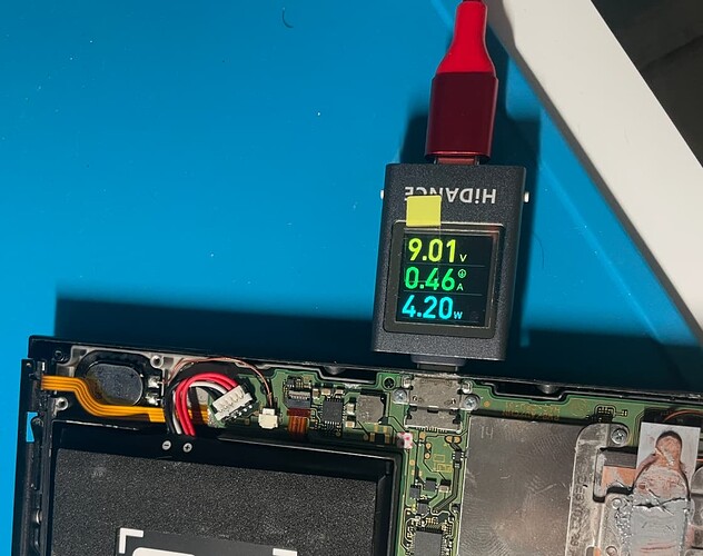 Charging status when all is pluged