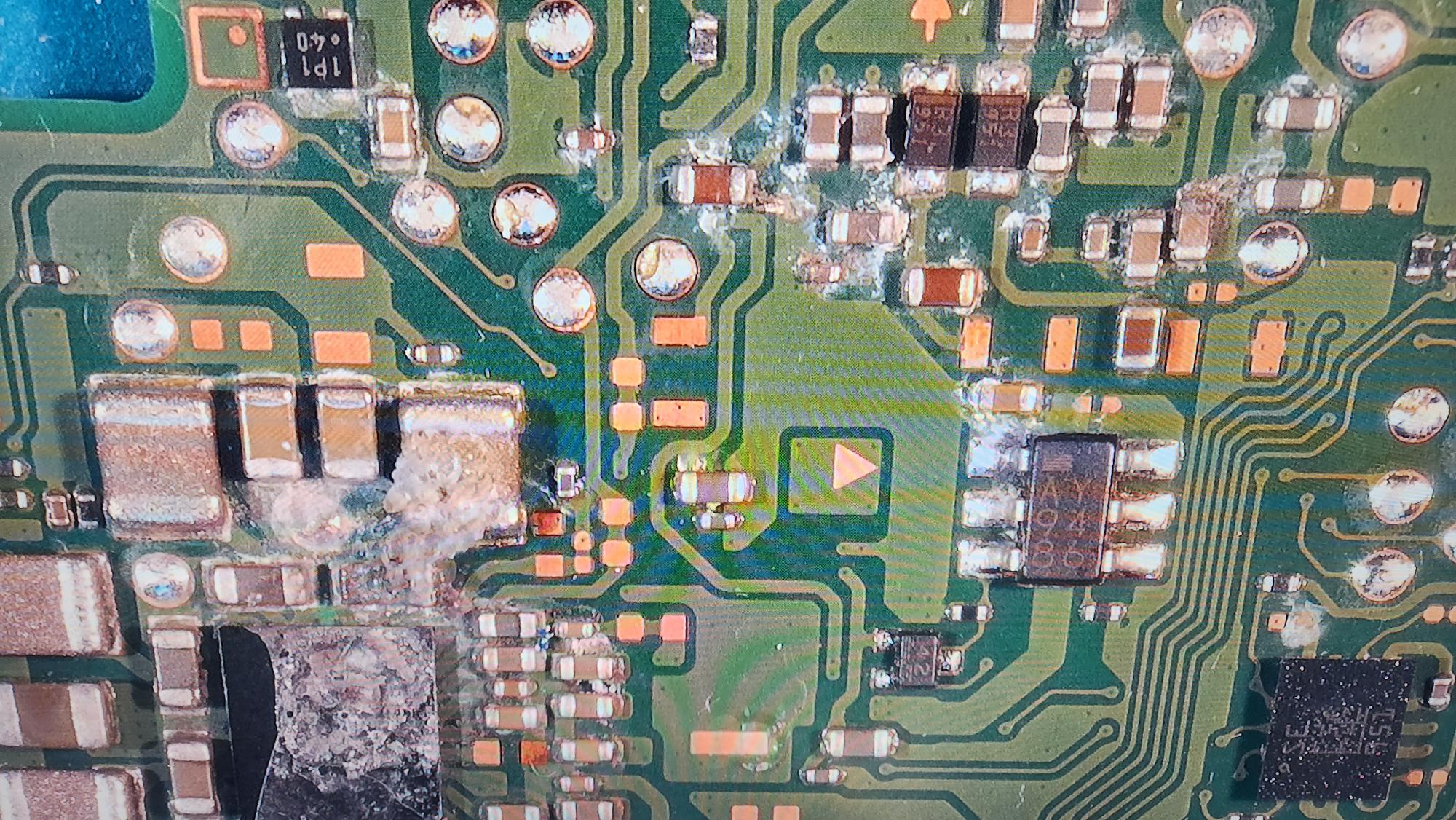 Water damaged Switch White screen lockup Nintendo Switch TronicsFix